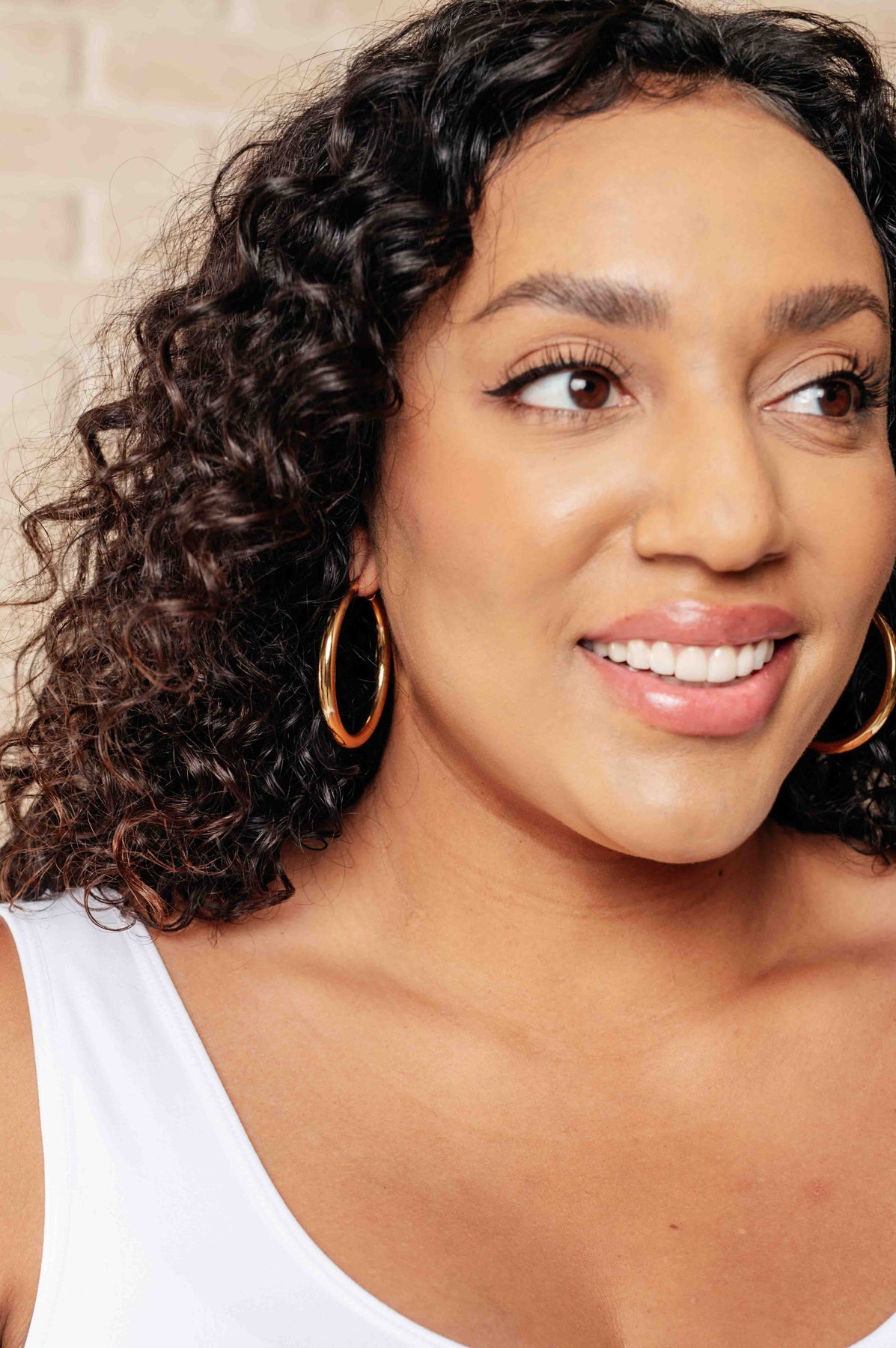 Day To Day Hoop Earrings Set In Gold