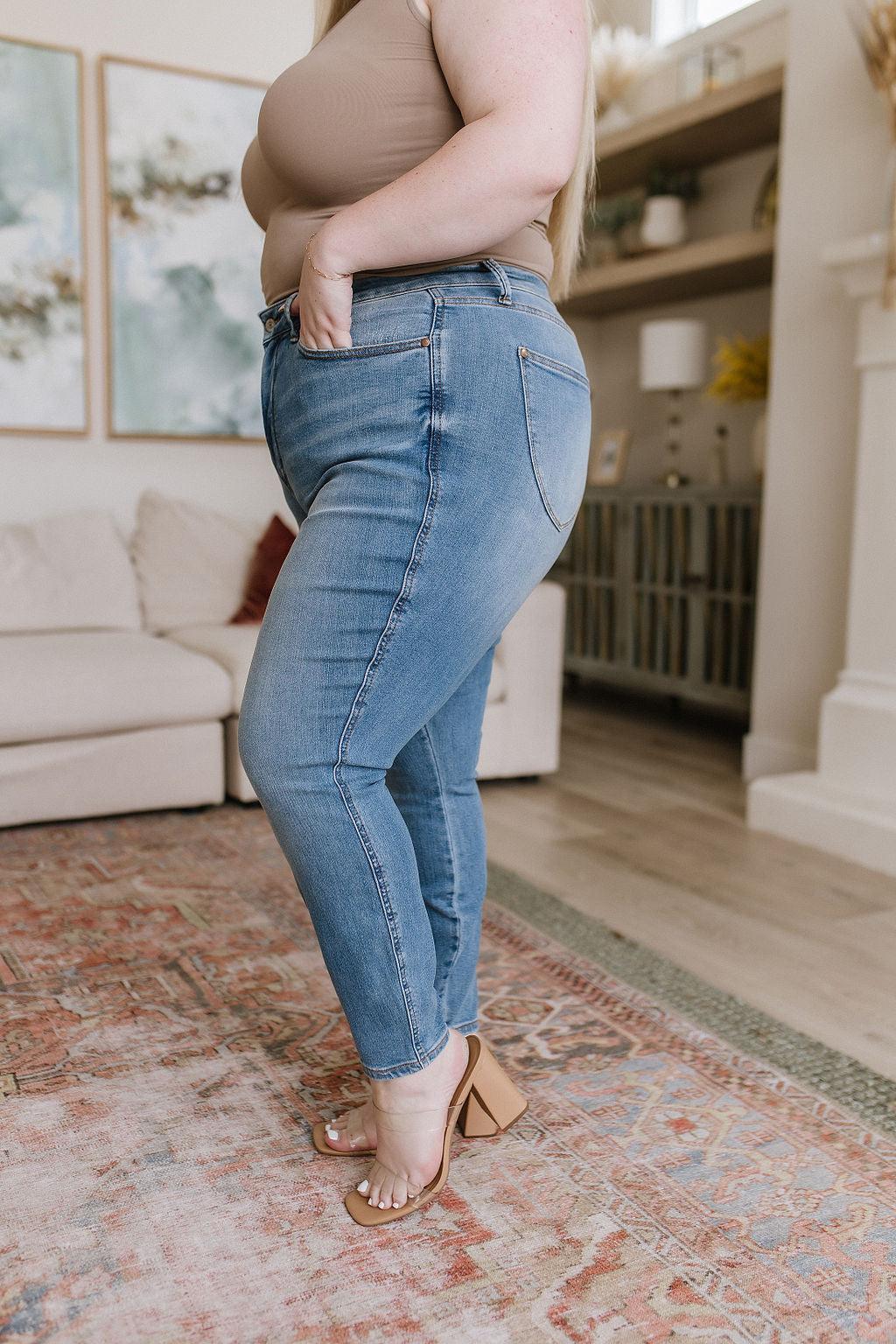 Betsy High Rise Control Top Shield Pocket Skinny Jeans - Waverly Paige Boutique