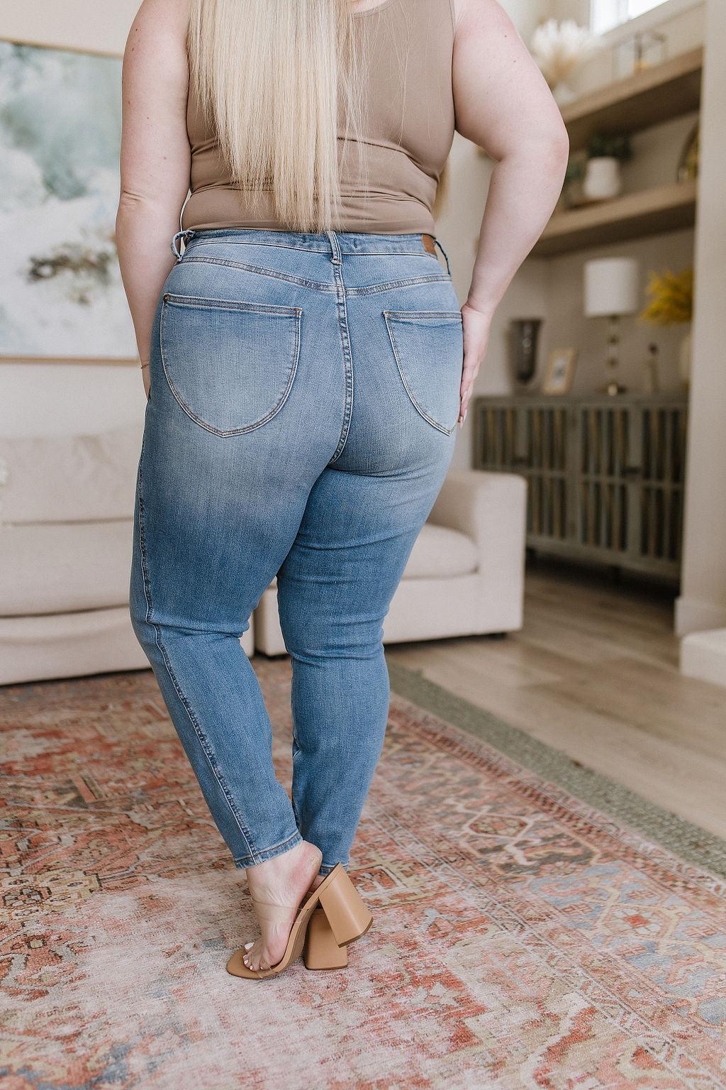 Betsy High Rise Control Top Shield Pocket Skinny Jeans - Waverly Paige Boutique