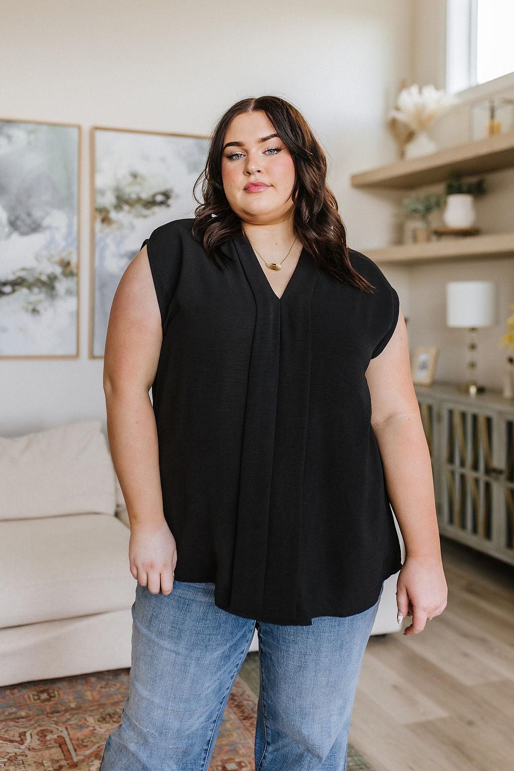 Elevate Everyday Blouse in Black - Waverly Paige Boutique