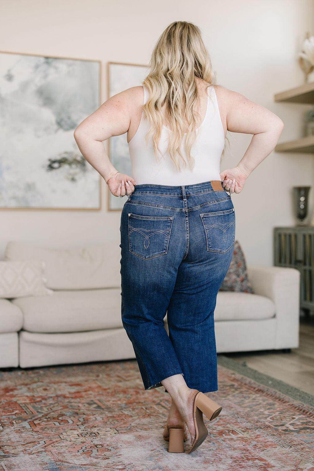 Hayes High Rise Wide Leg Crop Jeans - Waverly Paige Boutique
