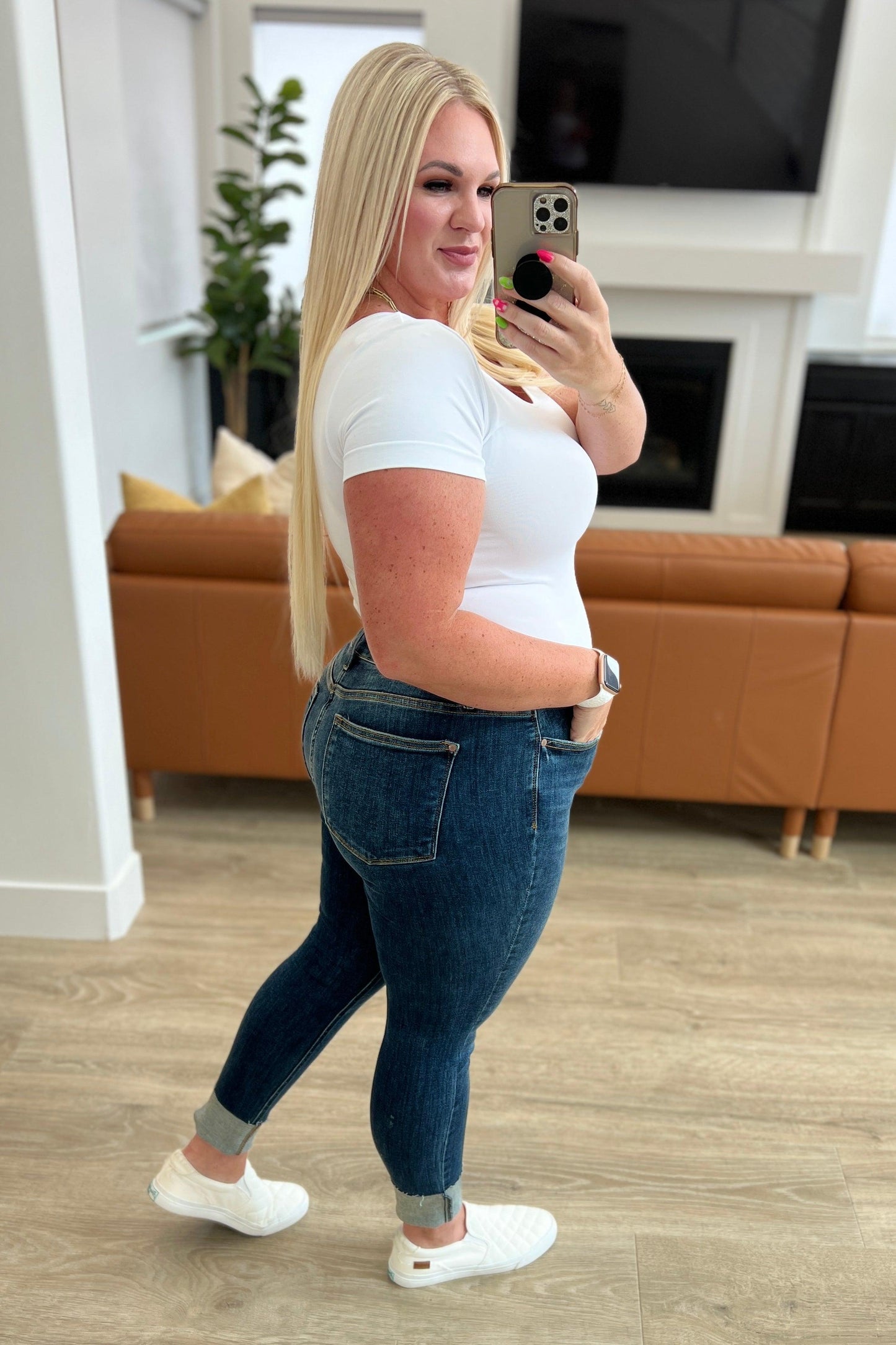 Lydia Mid Rise Vintage Raw Hem Skinny Jeans - Waverly Paige Boutique