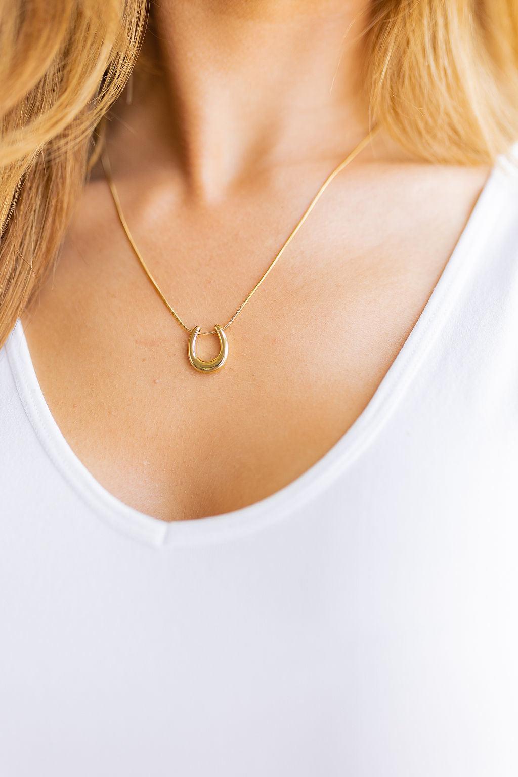 Lucky Horseshoe Pendant Necklace - Waverly Paige Boutique