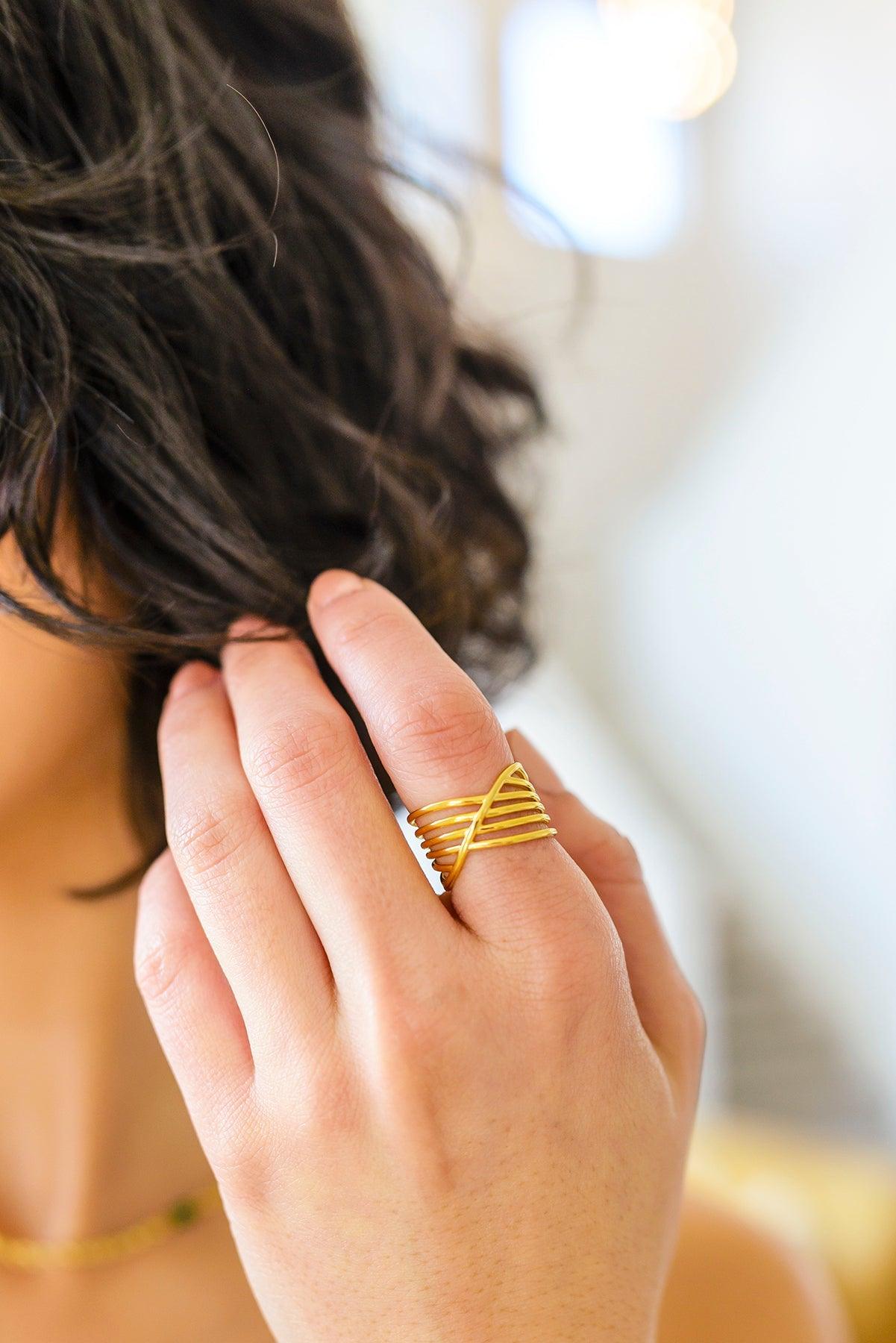 Spin Me Up Gold Ring - Waverly Paige Boutique