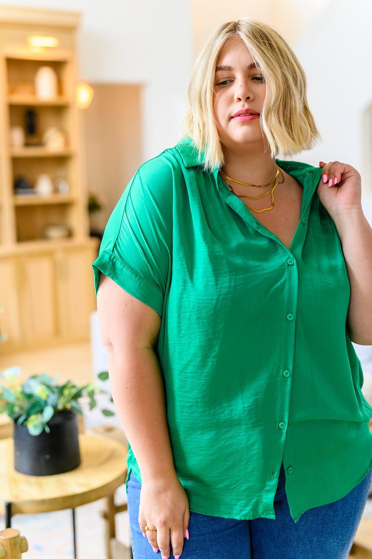 Working On Me Top in Kelly Green - Waverly Paige Boutique